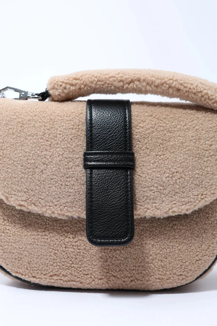 Alexa Black   Vista Beige