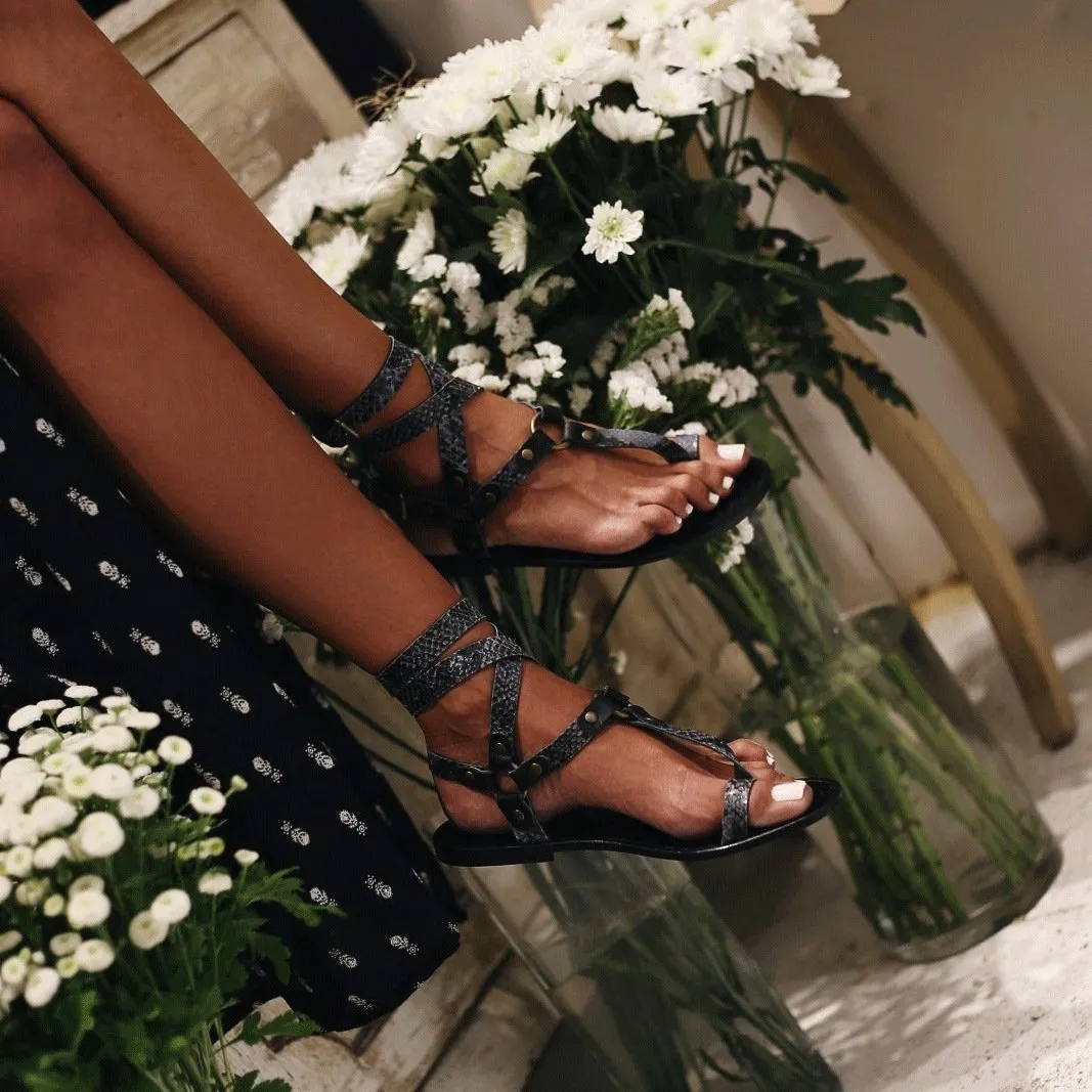Bohemian Cross Straps Serpentine Toe Flat Large Size Sandals