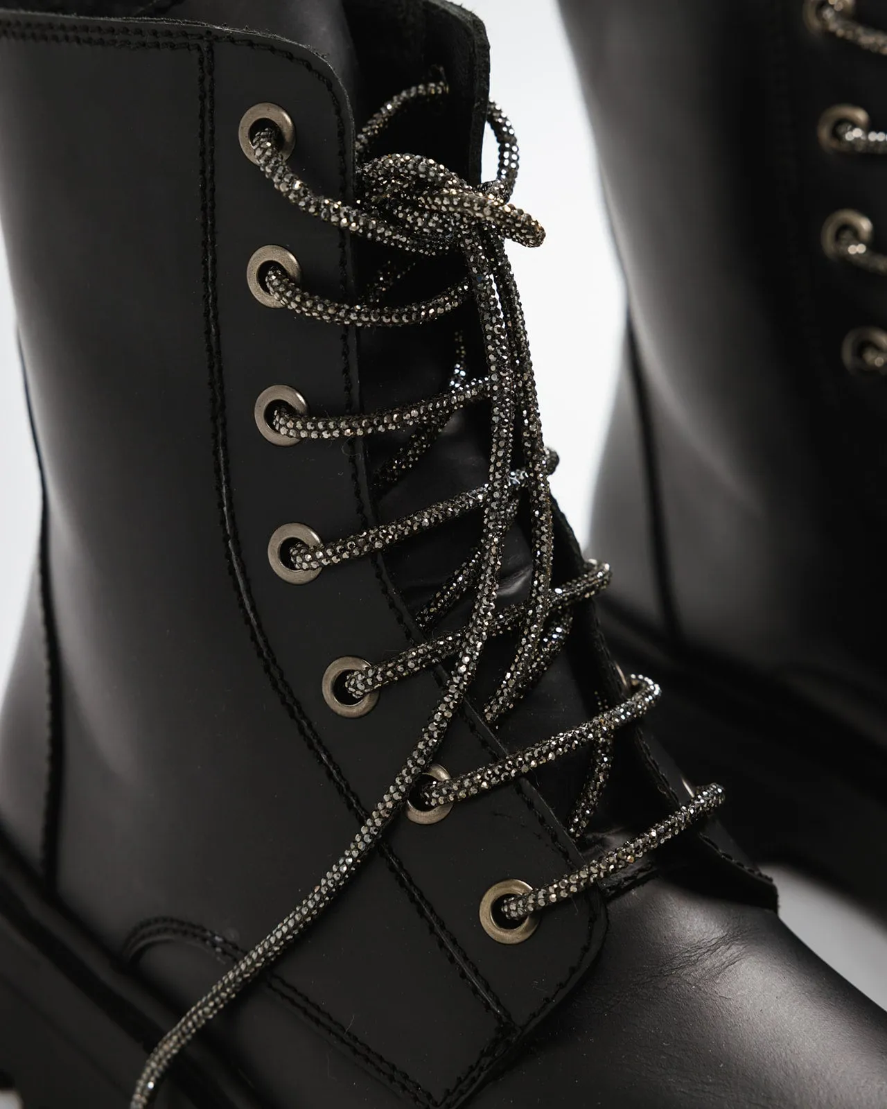 Iggy 100% Leather & Diamante Laces Boot