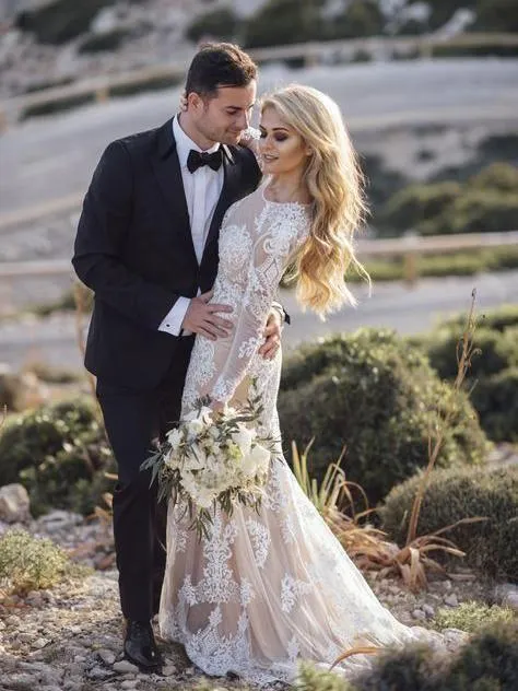 Lace Boho Wedding Dresses Mermaid Long Sleeve Rustic Bridal Gown TN251